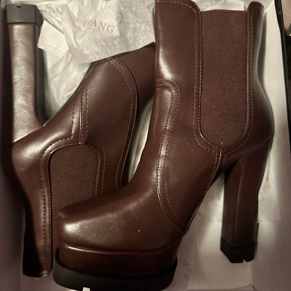 AKIRA High Heel Boots - Brown